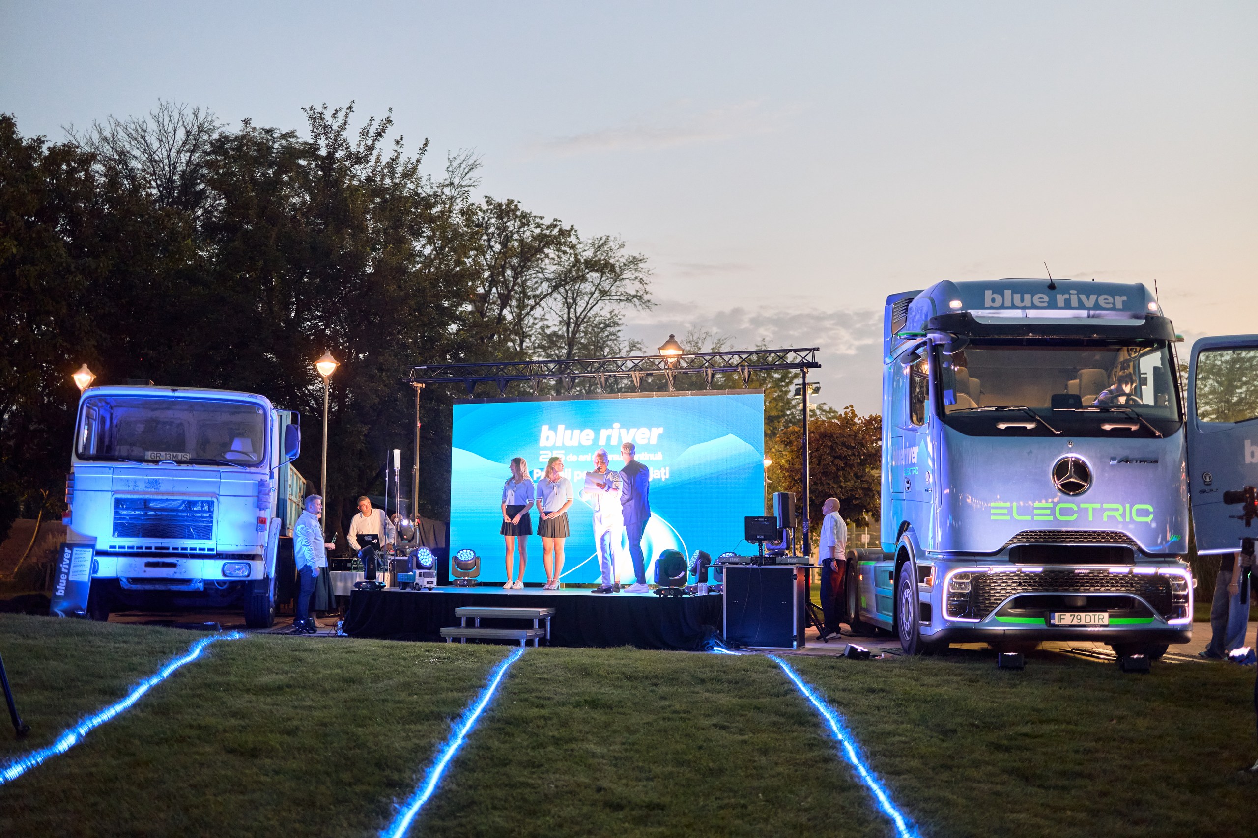 02.Blue_River_photo Blue River, compania românească cu cea mai mare flotă de camioane electrice, aniversează 25 de ani de activitate