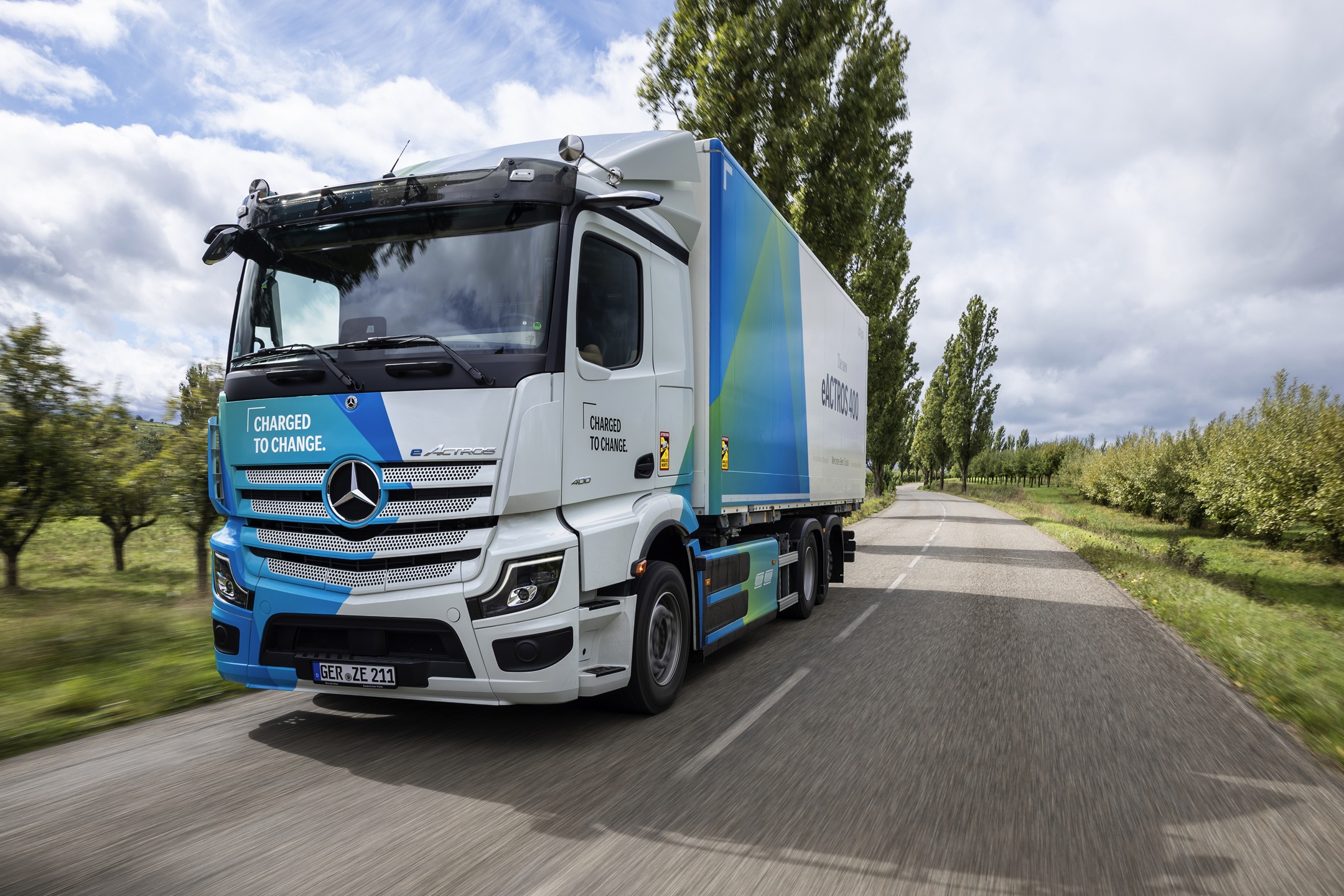 eActros 400