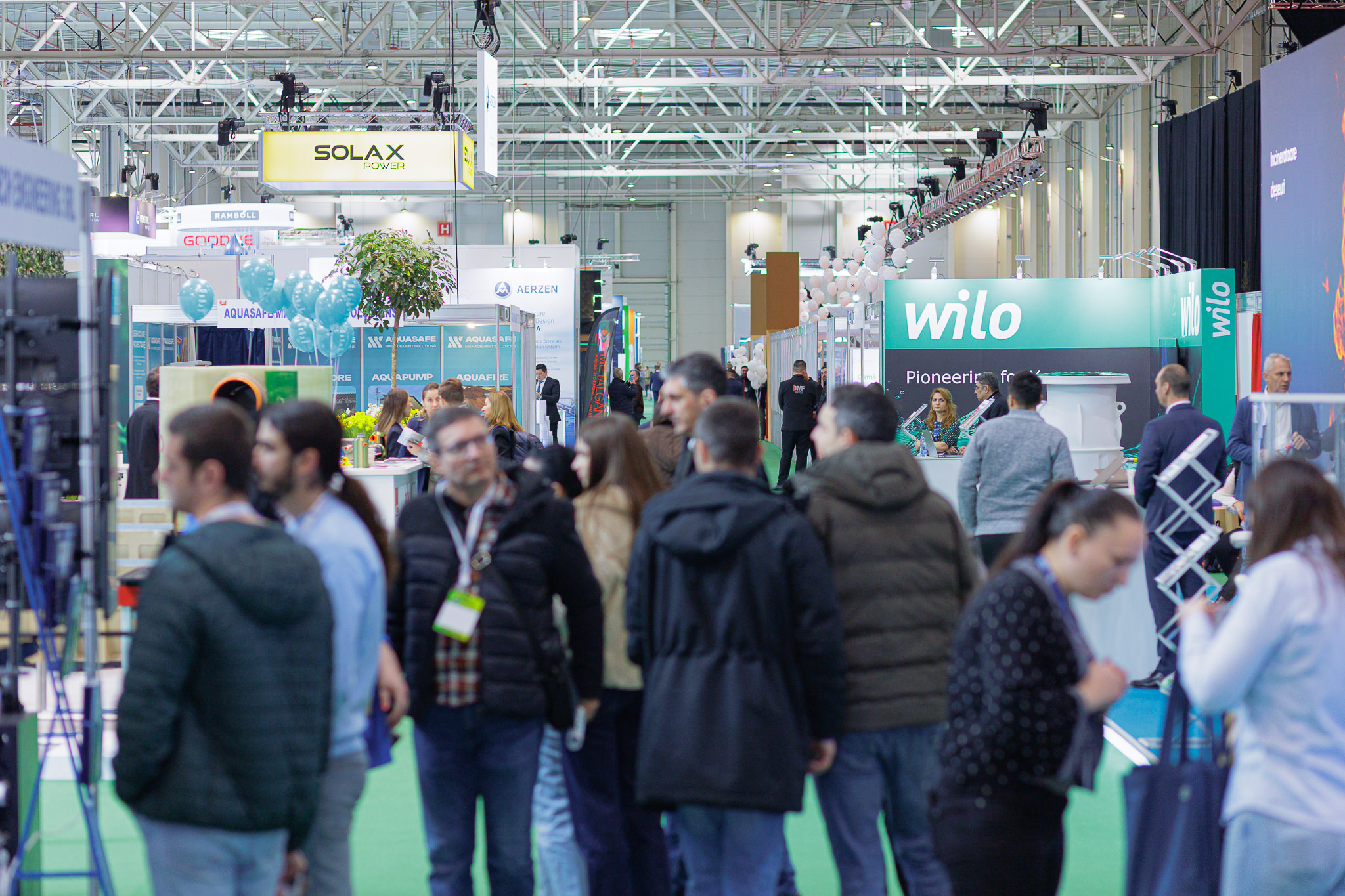 Green-Energy-and-Romenvirotec-Lens-of-Alex-20260304-112208-5553 GREEN ENERGY EXPO & ROMENVIROTEC 2026 a atras peste 15.000 de vizitatori
