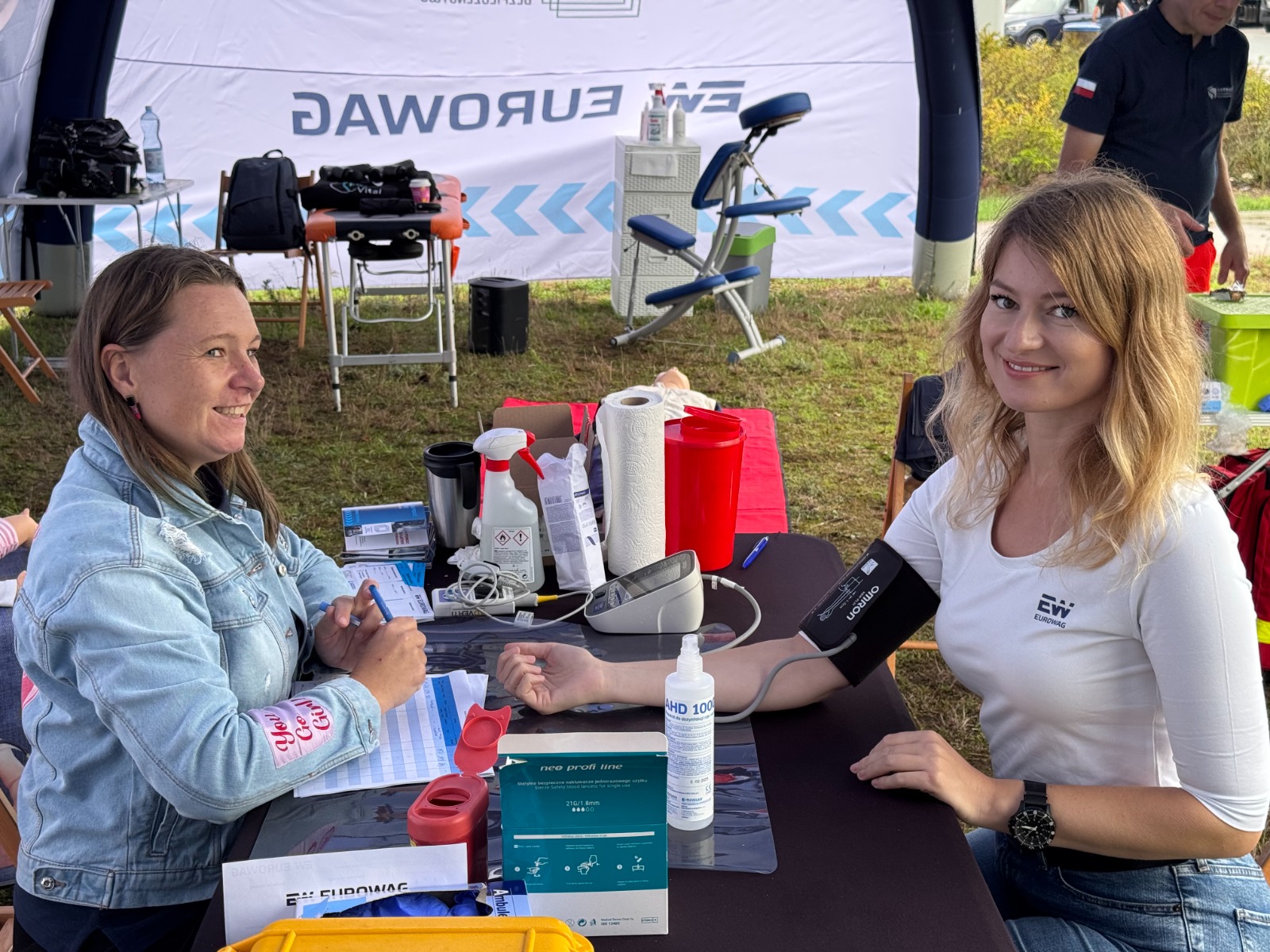 WhatsApp-Image-2026-08-18-at-16.09.491 Caravana cu Medici și Eurowag aduc sănătatea mai aproape de șoferii de camion: Consultații gratuite în Oradea, Satu Mare și Arad